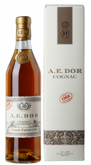 A-E-Dor-Cognac-Reserve-Speciale-Petite-Champagne-1968-70cl_600x600_ebb2e27e-2572-4a9a-bb6a-ead3069e37cb_300x