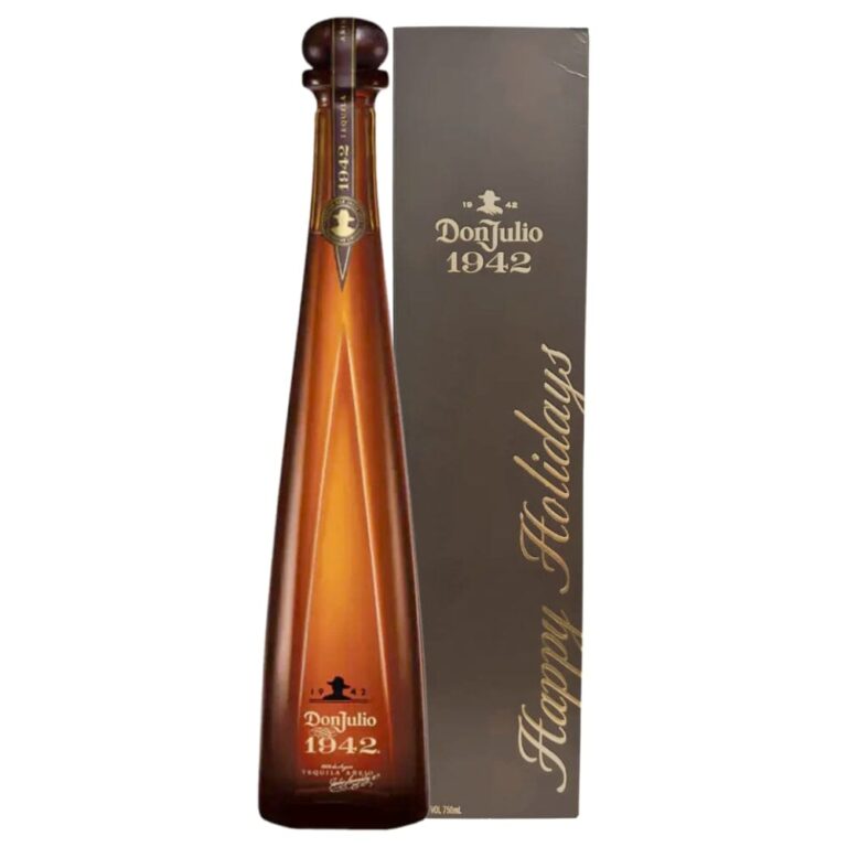 BuyDonJulio1942Tequila_HappyHolidays_GiftSleeveOnline